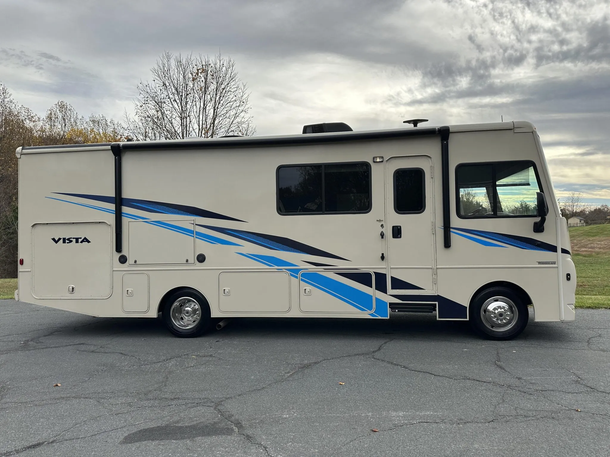 2019 Winnebago Vista 29VE